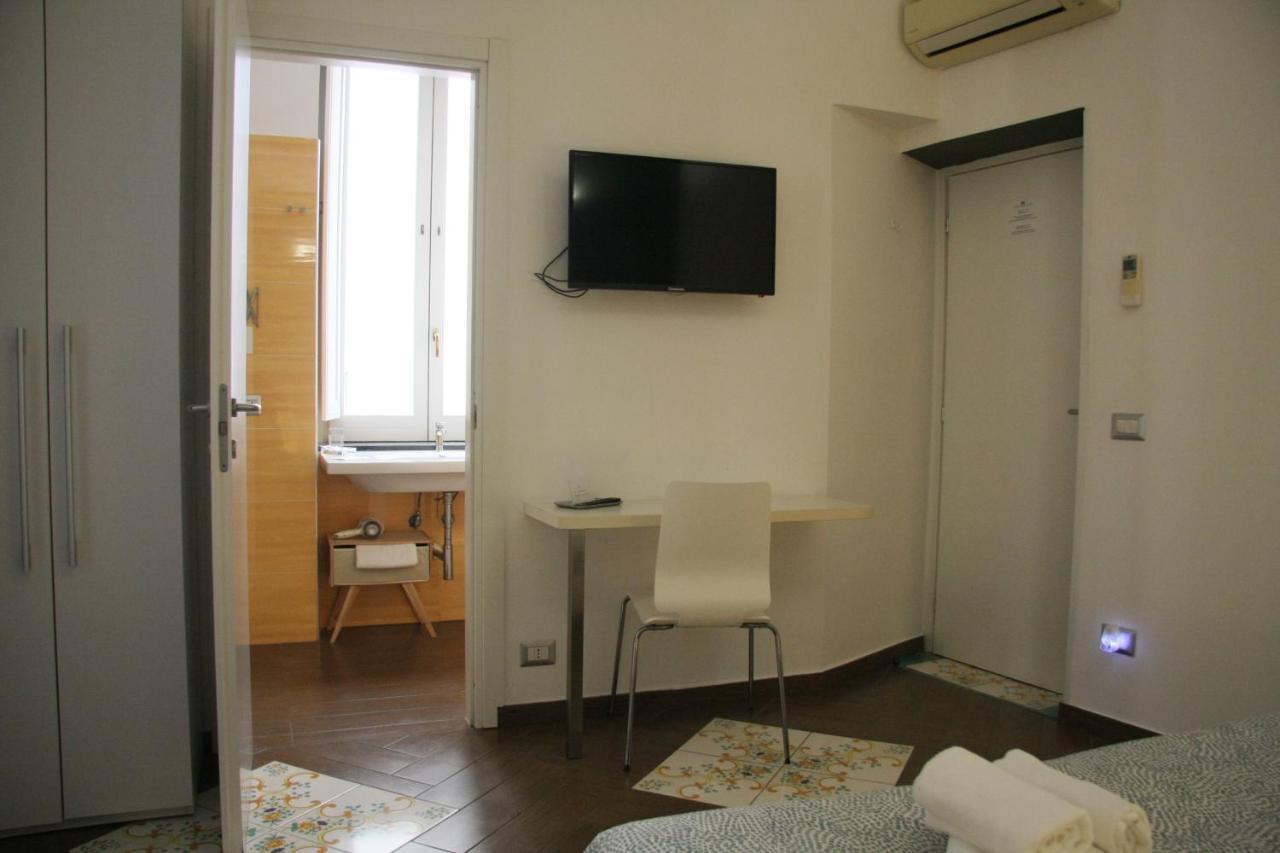 Palazzo Della Poesia 2* Salerno